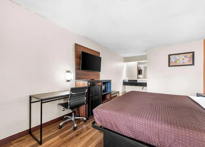 Econo Lodge Charlotte Airport